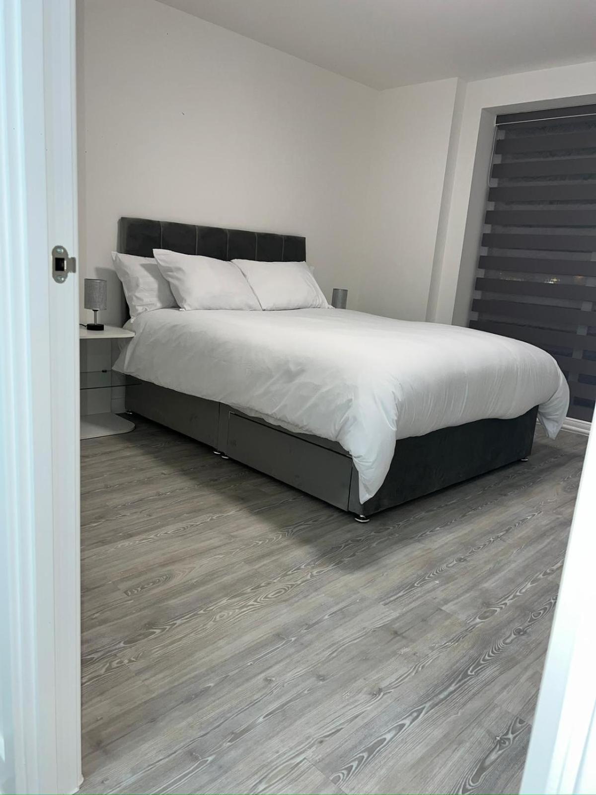 Serenity Waterfront 2 Bed Apartment Northfleet Exterior foto